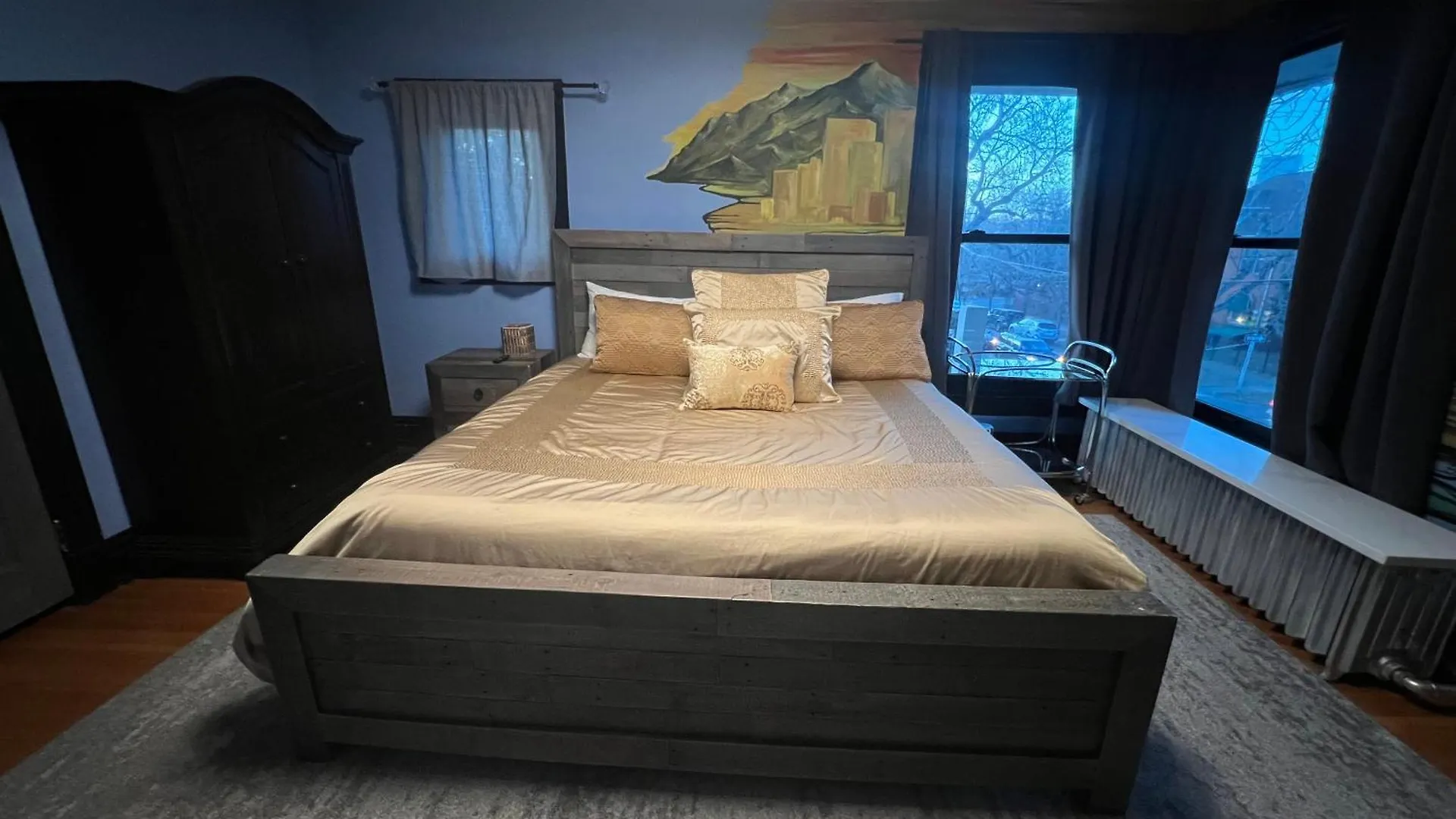 5 Bedroom Luxurious-Gem Mansion In Heart Of Denver 0*,