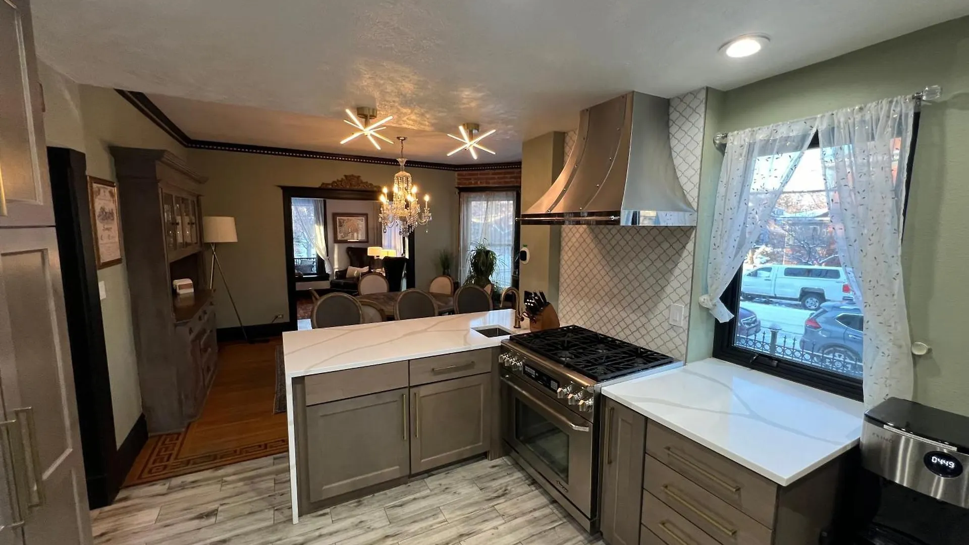 5 Bedroom Luxurious-Gem Mansion In Heart Of Denver United States