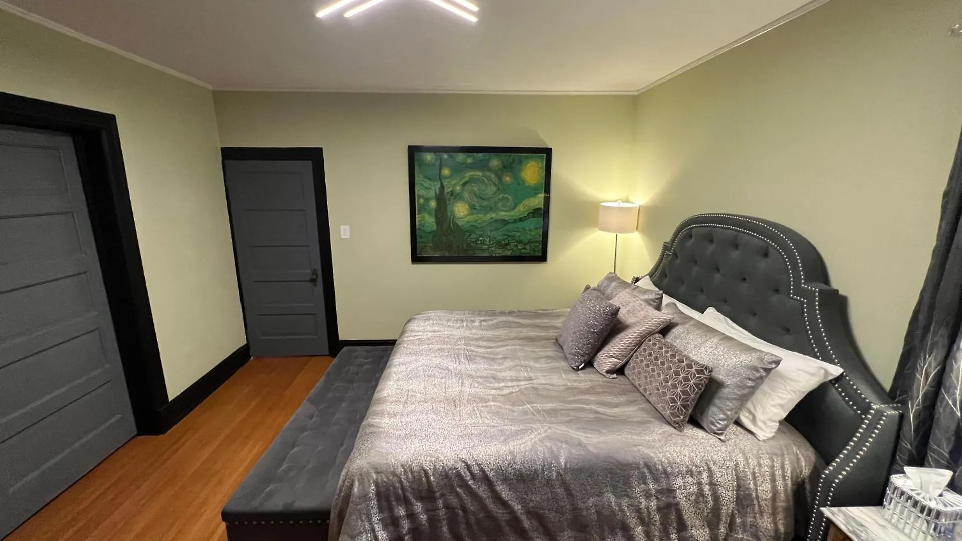 5 Bedroom Luxurious-Gem Mansion In Heart Of Denver Holiday home